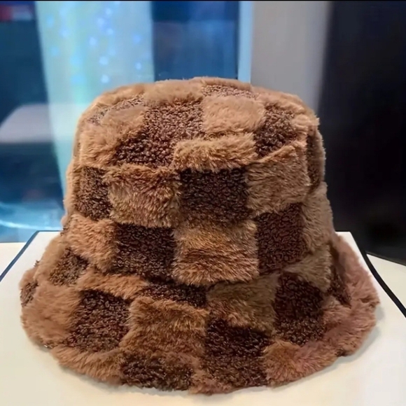 The Snug Aura Bucket Hat - Toffee Glow - Picture 2 of 2